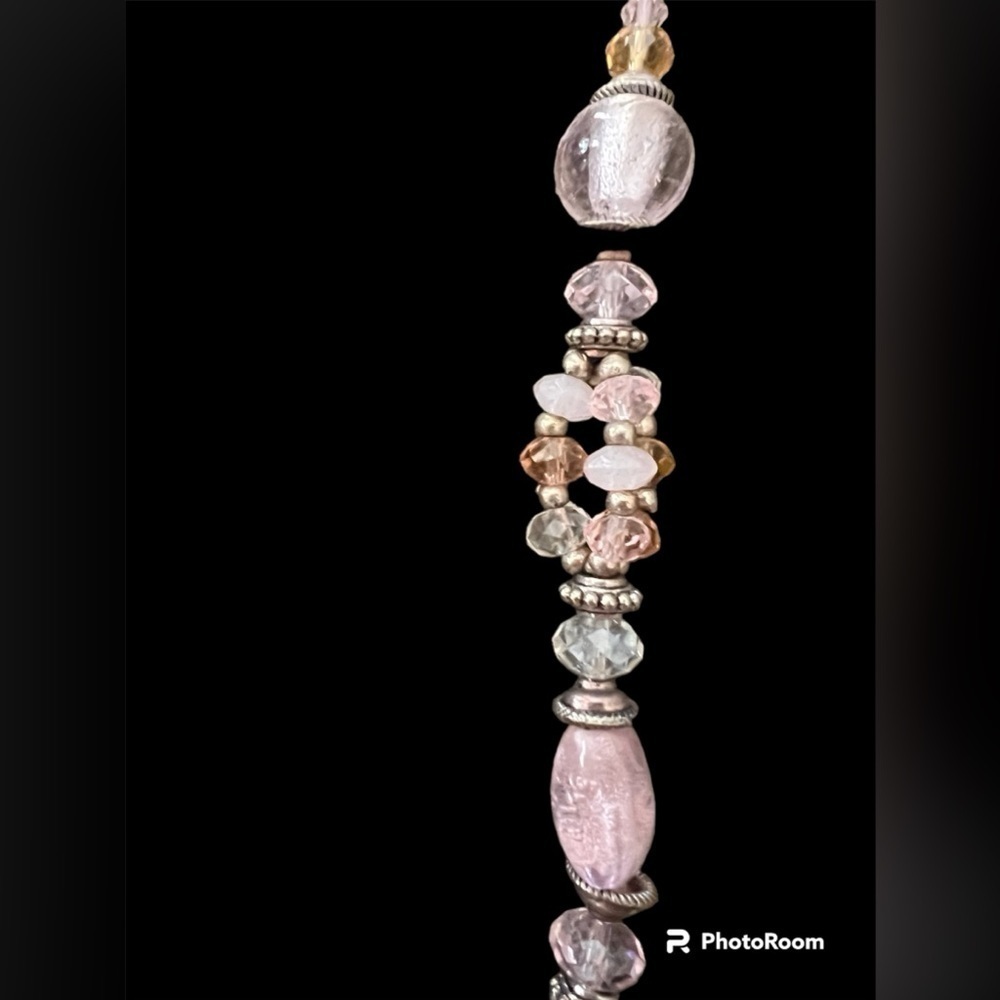 Vintage pink choker necklace. GLASS BEADS EUC - Picture 2 of 5